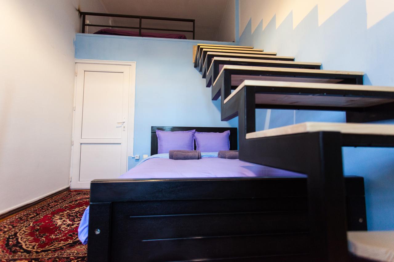 Namaste Hostel Tiflis Dış mekan fotoğraf