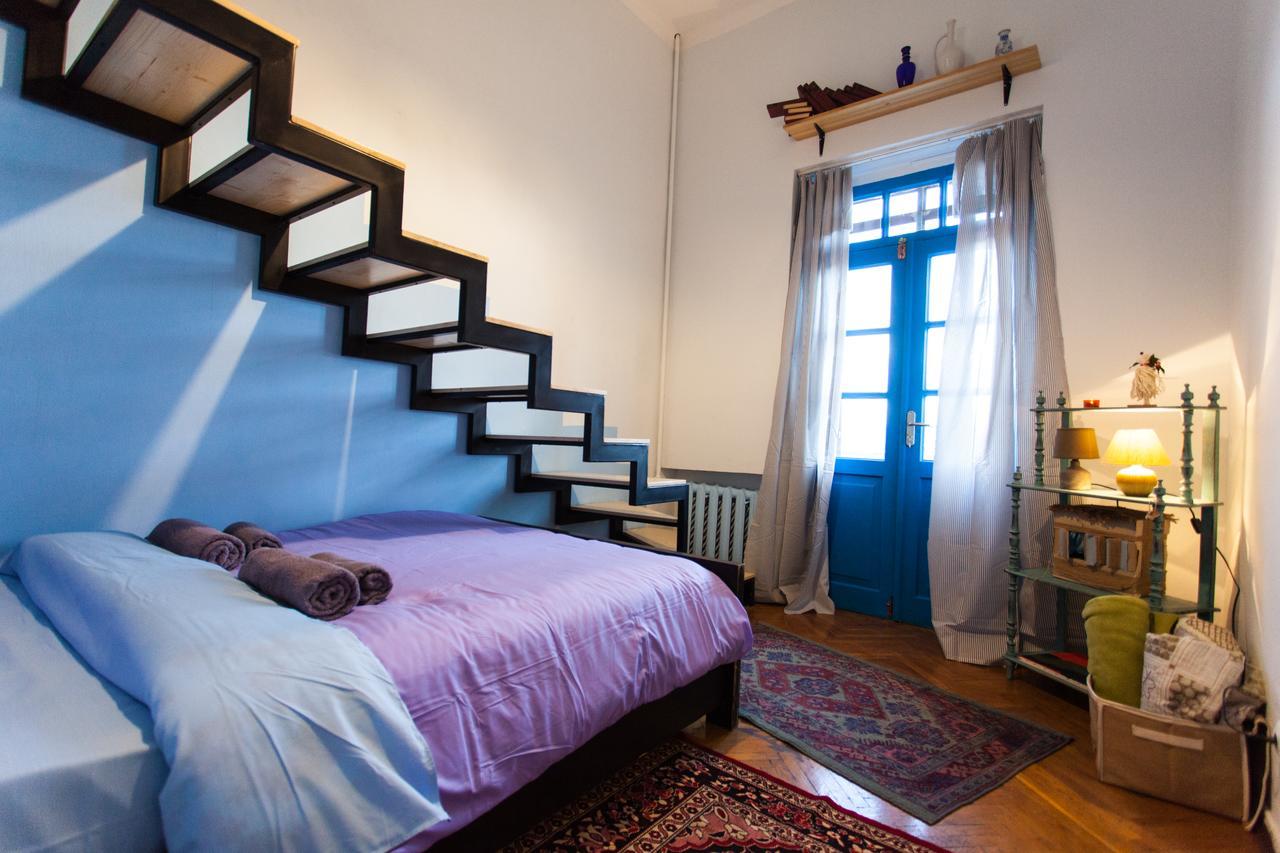 Namaste Hostel Tiflis Dış mekan fotoğraf